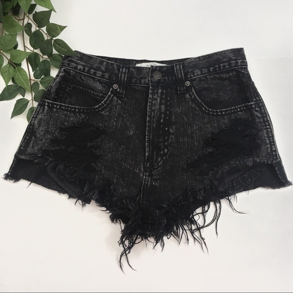 Abercrombie & Fitch Pants - Abercrombie & Fitch Black Distressed High Shortie